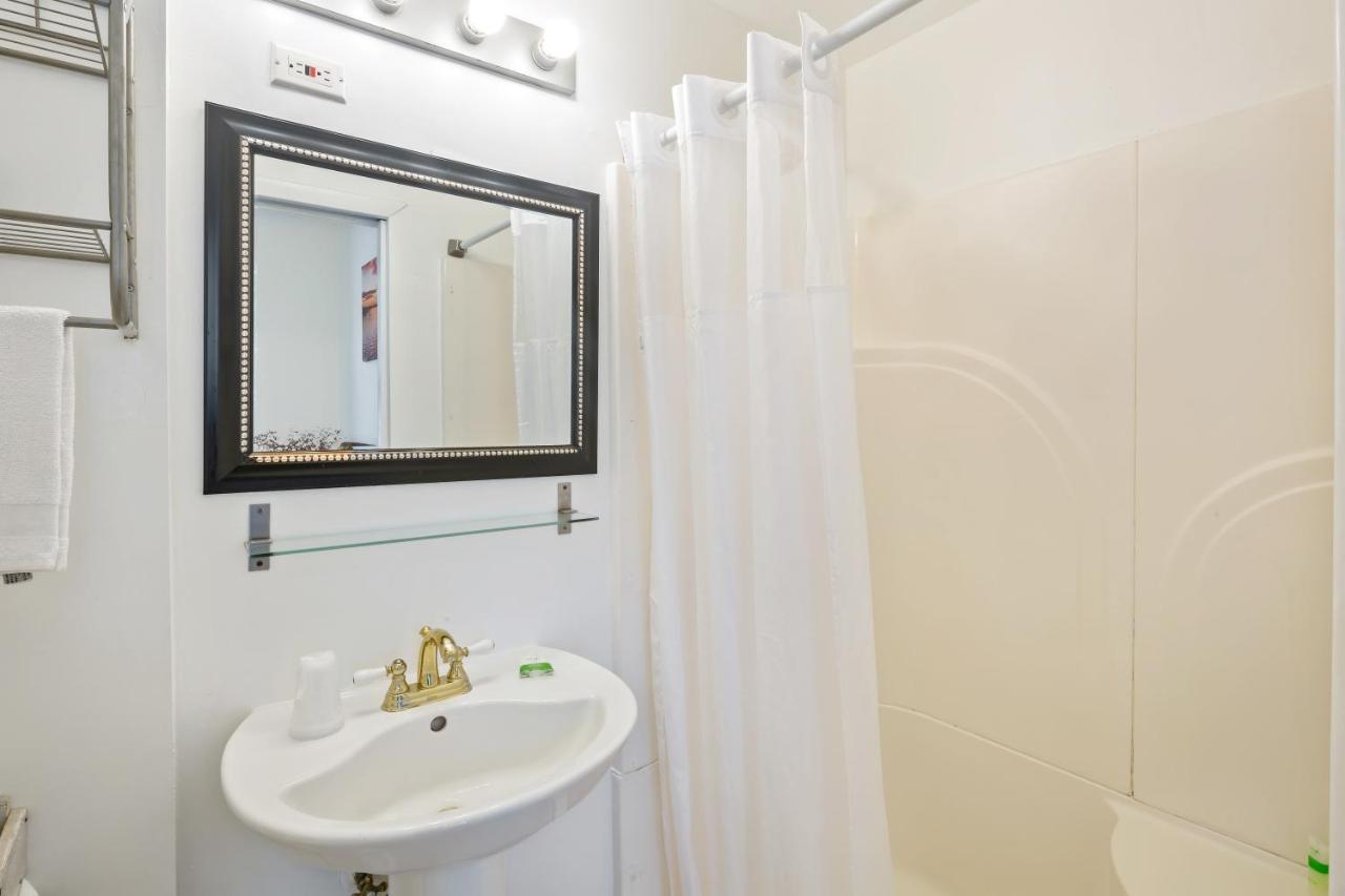 Kona Kai Oasis Bed & Breakfast Key West Bagian luar foto
